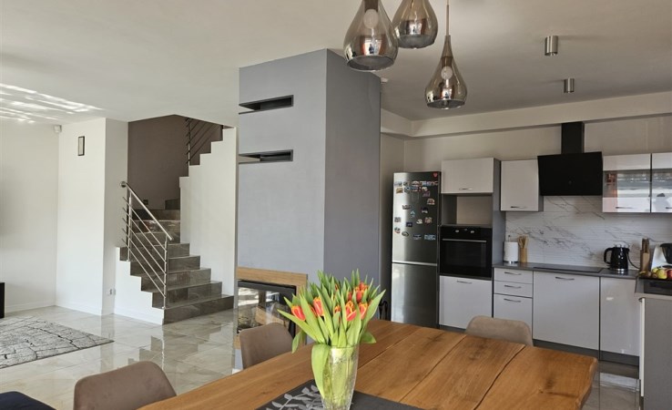 dom na sprzedaż - Stróża